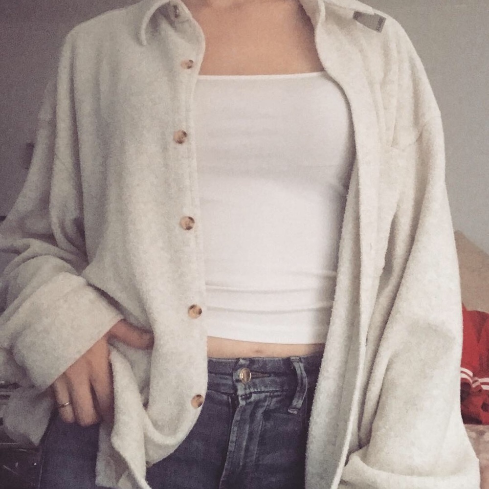 Oversized, Relaxed fit button down. Size XL